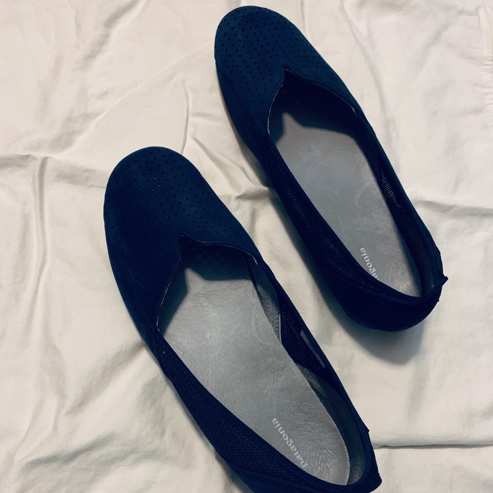Patagonia Navy Blue Flats